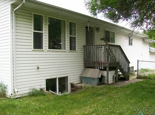 605 S Rohl Dr, Sioux Falls, SD 57103