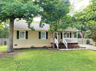 15901 Sandwave Rd, Chester, VA 23831