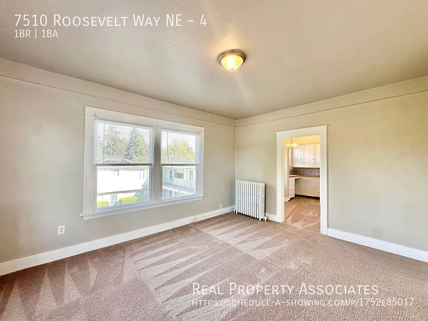 Charming Top Floor 1-Bedroom - Walk Away From Maple Leaf Park! — Photo 2