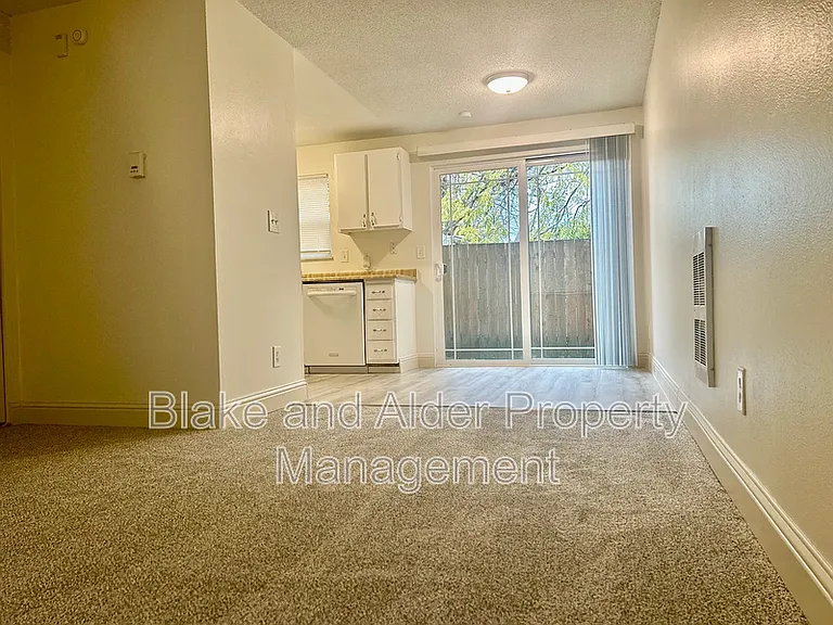 4103 NE Killingsworth St — Photo 2