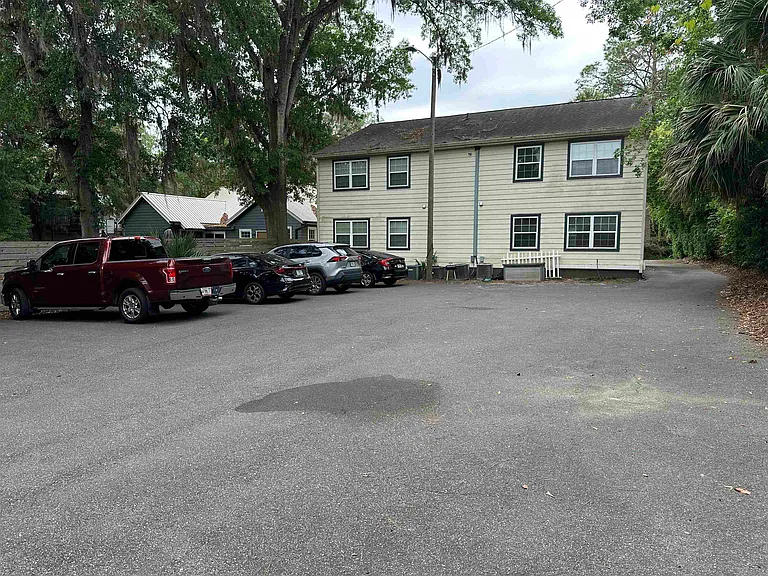 520 E Call St #3 — Photo 9