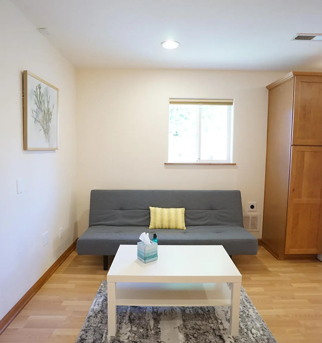 Studio, 582 sqft, $1,350 — Photo 3