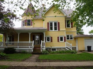 201 W Lincoln St, Peotone, IL
