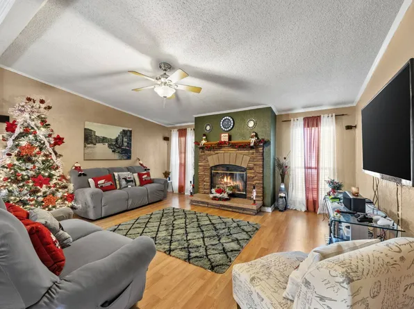 5033 Champions Ave, Fort Worth, TX 76119