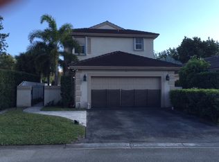7530 NW 3rd Ct, Plantation, FL 33317