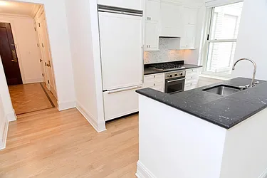 Rented by David H. Kim, LREB