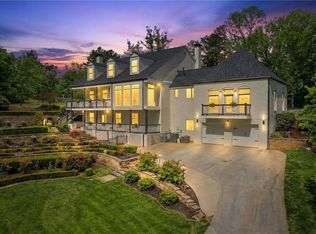 6396 Loch Arbor Dr, Flowery Branch, GA 30542