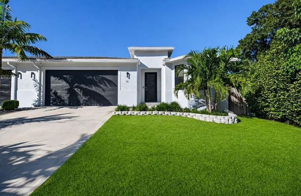 250 E Palm Dr - Property Image