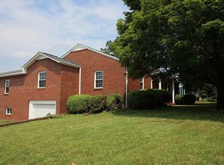 526 Edgewood Dr SW, Lenoir, NC 28645