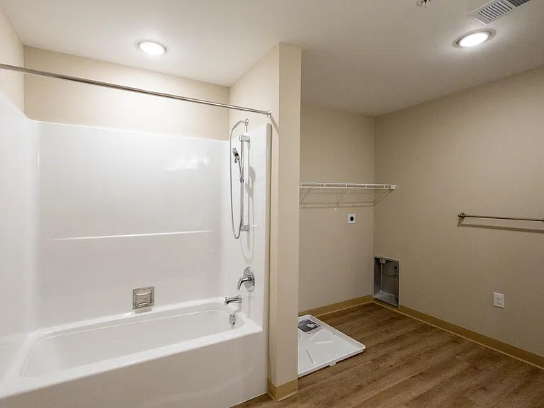 Columbus Renaissance Housing I — Photo 10