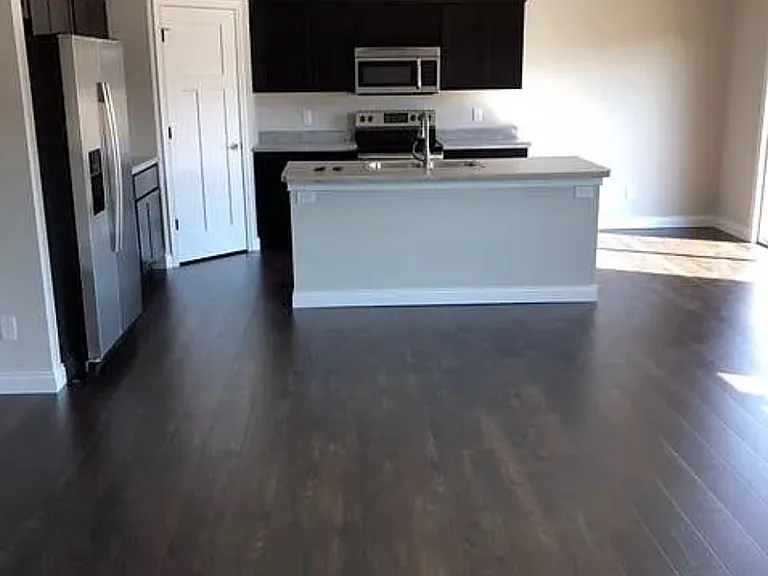 449 Matterhorn Pl — Photo 3