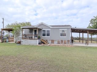2570 McKnight Rd, Seguin, TX 78155