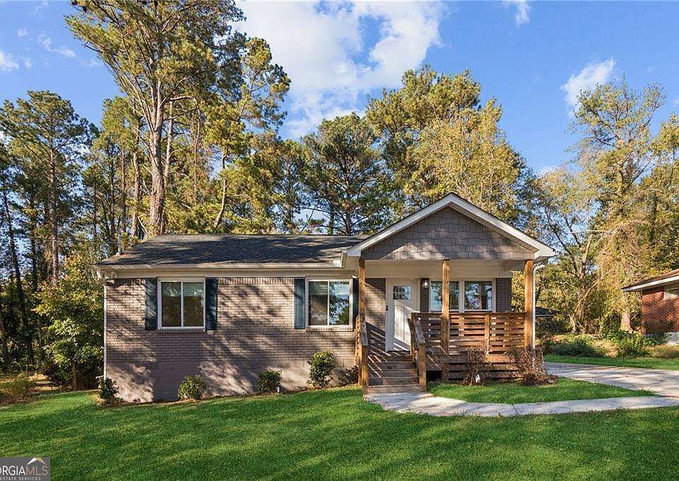 1st image of 3682 Daisy Dr