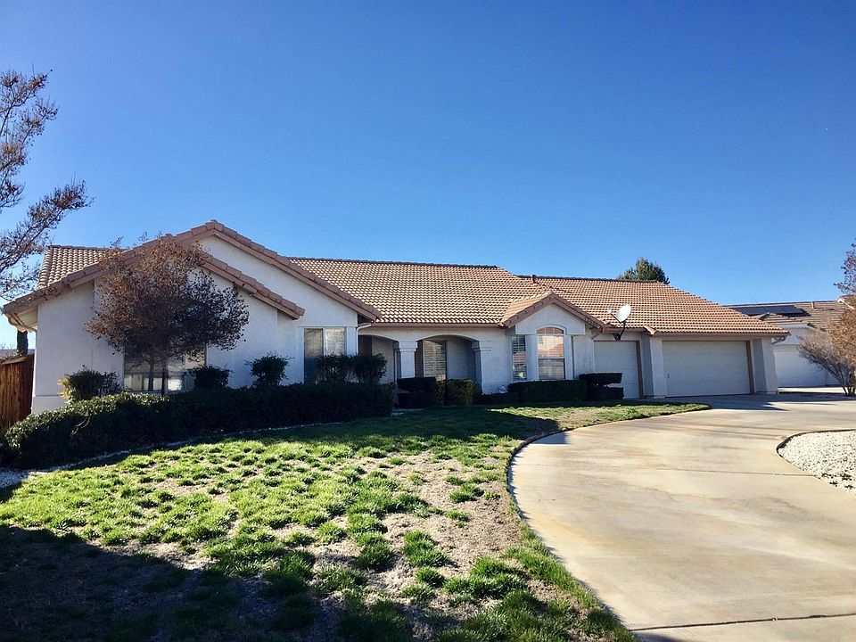 1st image of 12840 Yorkshire Dr