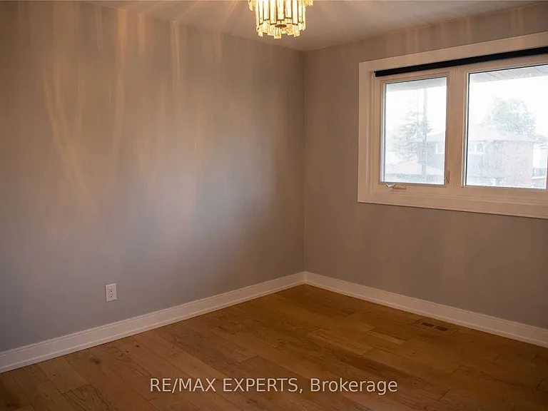 333 Rimilton Ave #UPPER — Photo 10