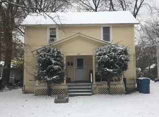 809 High, Urbana, IL 61801