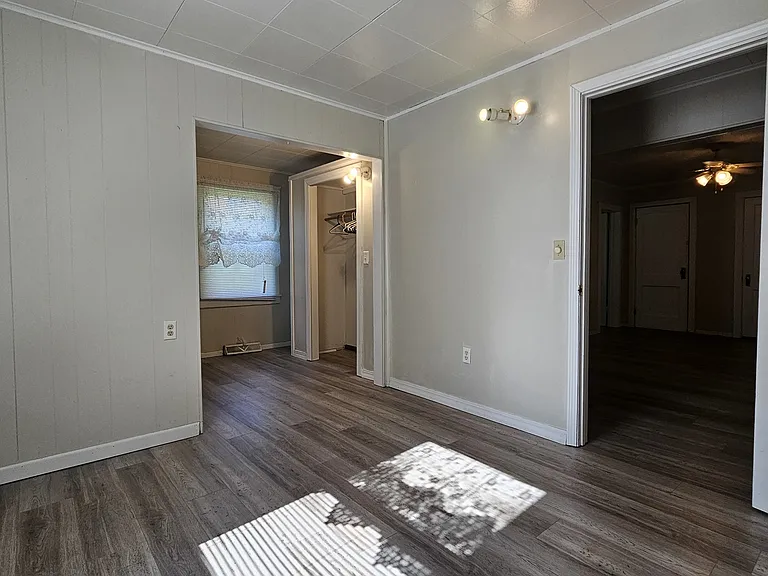 301 N 1st St — Photo 14