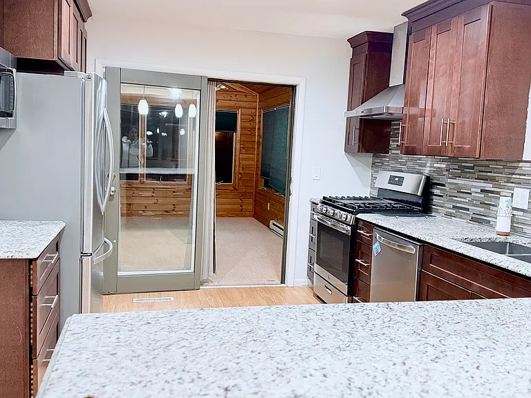 20 Morgan Way — Photo 8