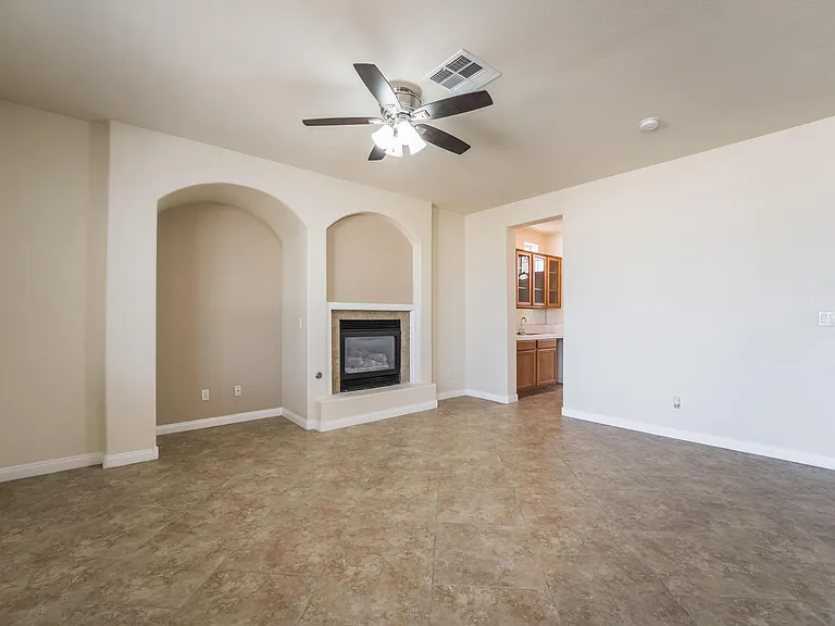 4828 Whisper Lake Ave — Photo 18