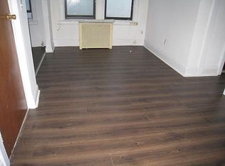 35-39 34th St #3A, Astoria, NY 11106