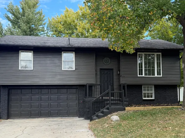 654 Cheyenne Dr, Lowell, IN 46356