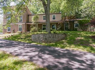 6608 Fox Hollow Rd, Nashville, TN 37205