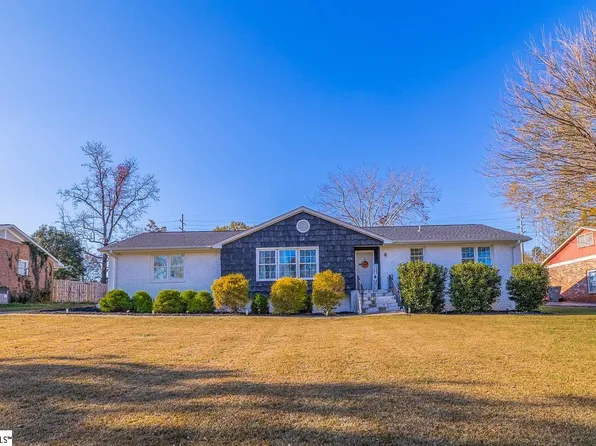 116 Maxton St, Spartanburg, SC 29302