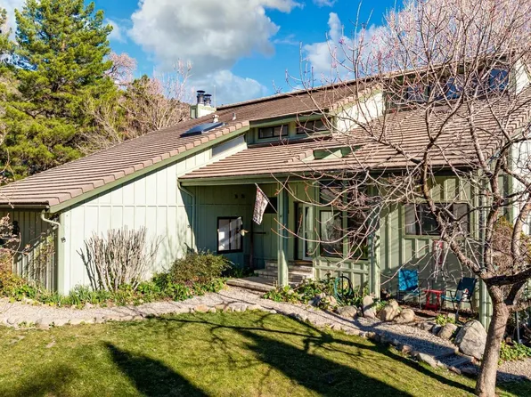 24380 Serra Pl, Tehachapi, CA 93561