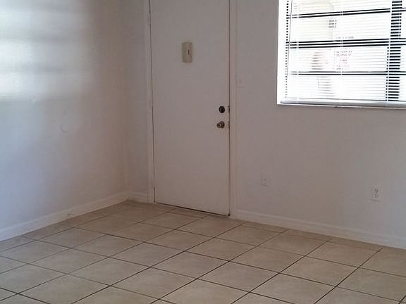 5th image of 4216 S Manhattan Ave APT 110
