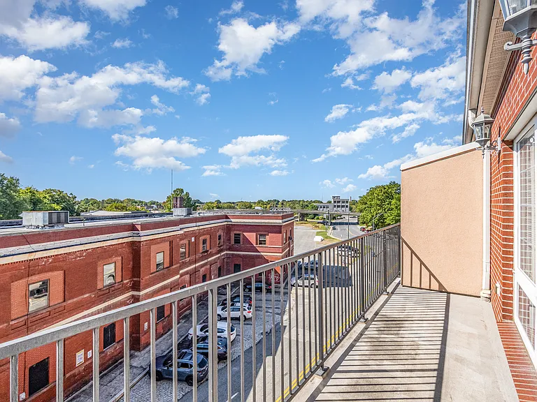 360 S Elm St — Photo 24