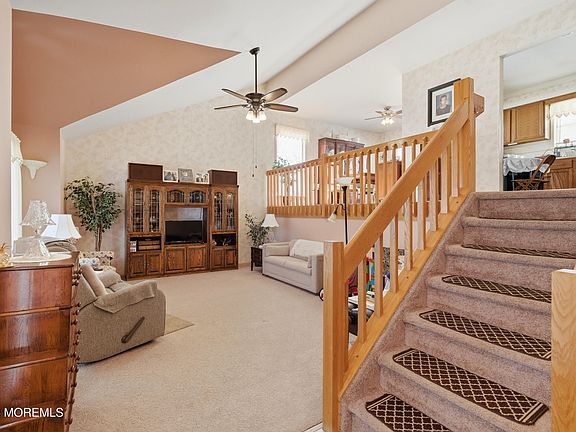 4th image of 13 Heritage Drive