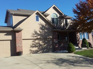 7426 Plum Creek Dr, Lincoln, NE 68516