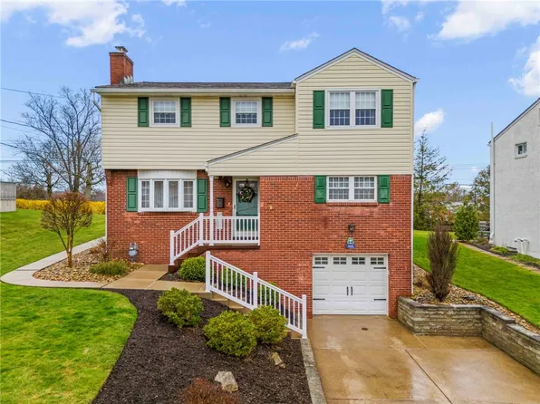 482 Sequoia Dr, Pittsburgh, PA 15236