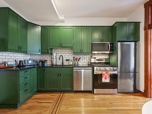 5th image of 515 Jersey Ave APT 5