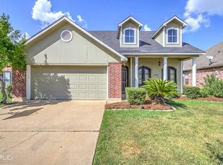 10453 Plum Creek Dr, Shreveport, LA 71106