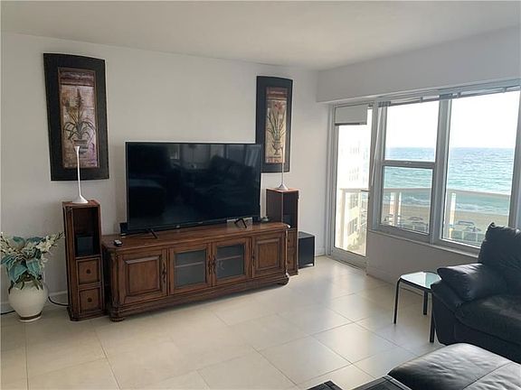 3rd image of 3700 Galt Ocean Dr APT 410