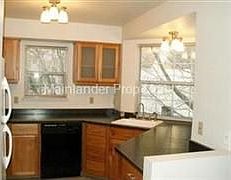 4th image of 8400 SW Curry Dr