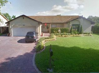 15555 SW 47th Ter, Miami, FL 33185