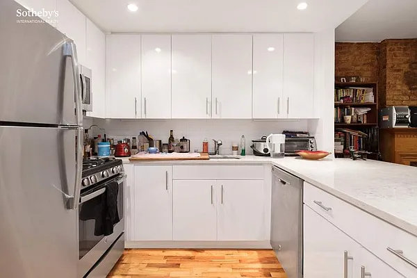 Rented by Sotheby's International Realty | media 3