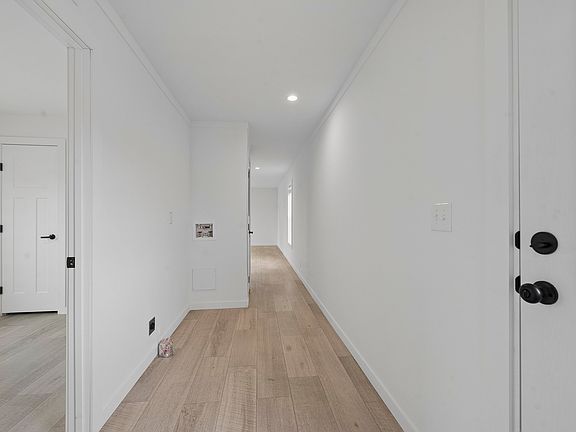 5th image of 408 NW 8th St #12