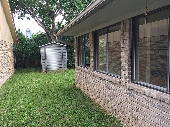 4th image of 105 Cabana Dr