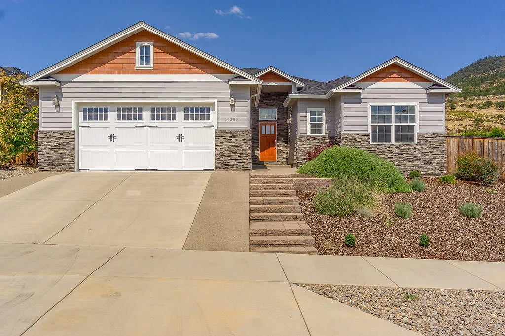 4339 Vineyard Ter photo 1