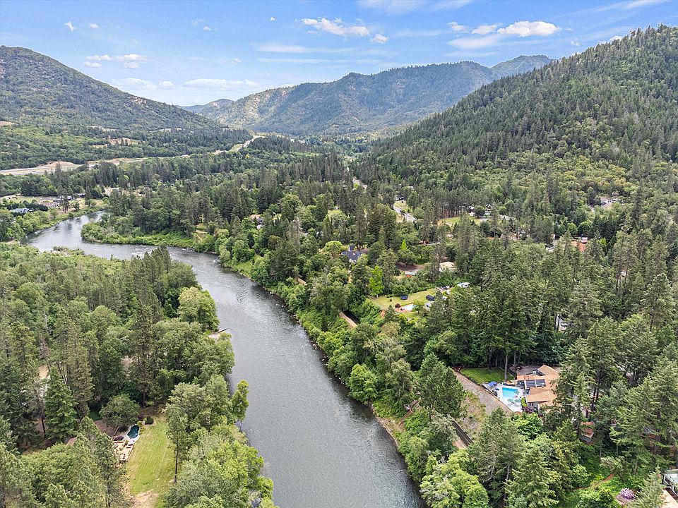1st image of 4990 Rogue River Hwy