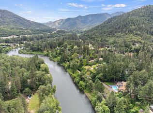 4990 Rogue River Hwy, Grants Pass, OR 97527