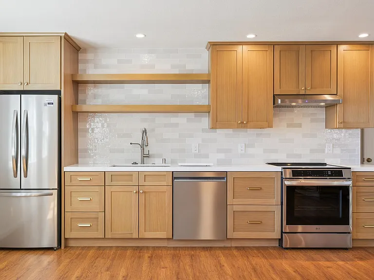514 Isabella Ave #B — Photo 7