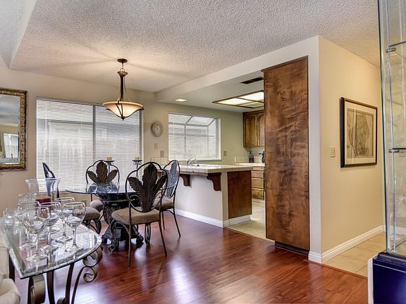4th image of 7205 Valeriana Ave