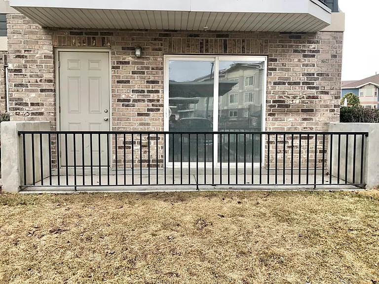 117 E Calbourne Ln #I1 — Photo 13