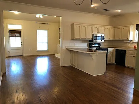 18611 Cherry Oak Dr — Photo 4