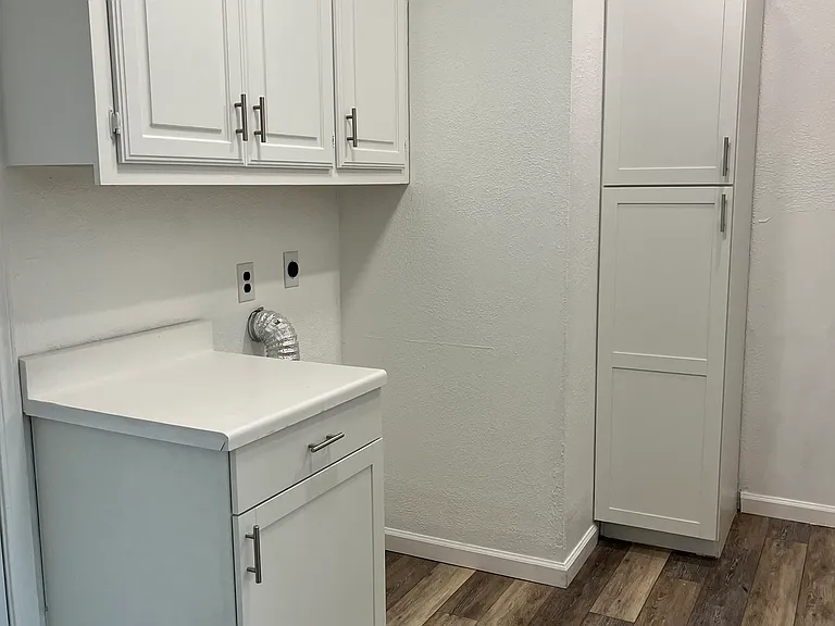512 Beacon Ave — Photo 11