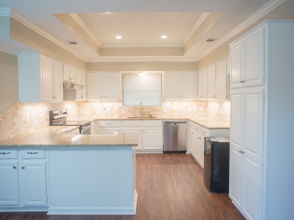 1st image of 1808 Sequoia Dr